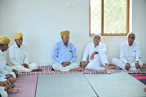 Shekhawat Attends Condolence Meetings in Baap-Phalodi
