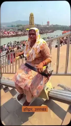 Shekhawat hails hydraulic chairs for elderly, divyang pilgrims at Har Ki Pauri