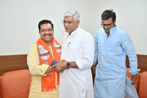 Shekhawat meets new BJP Rajasthan org secy in Jaipur
