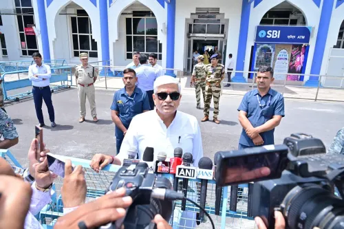 Shekhawat Returns to Jodhpur, Meets Constituents at Airport and Home