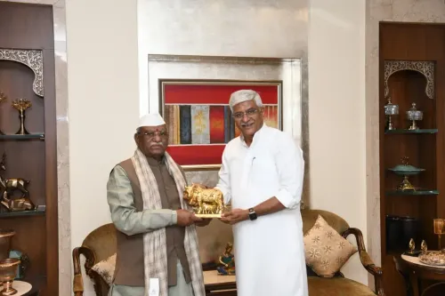 Shekhawat wishes Rajasthan Governor Bagde on birthday