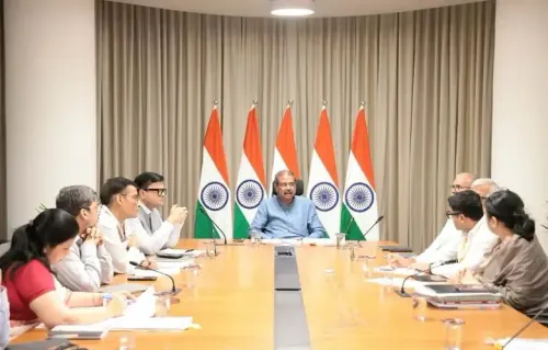 एनसीईआरटी किताबों की कमी पर शिक्षा मंत्री धर्मेंद्र प्रधान की समीक्षा बैठक, 'लास्ट माइल डिलीवरी' पर सख्त निर्देश