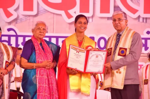 क्या शिक्षित युवा समाज में परिवर्तन के अग्रदूत बन सकते हैं? राज्यपाल का संदेश
