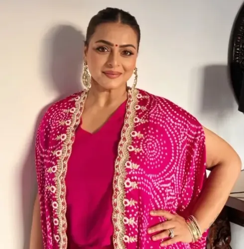 Does Shilpa Shirodkar Really Know How to Cut Her Cords?