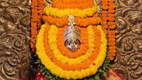 क्या शिव की नगरी में महागौरी की उपासना से पाप धुल जाते हैं?