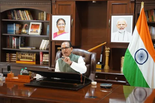 Shivraj Chairs Prep Meet for 'Khet Bachao Abhiyan' from Oct 22