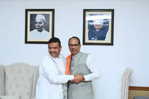 Shivraj meets Bengal CM, flags MGNREGA gaps, unveils July scheme