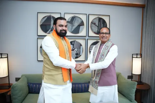 Shivraj Singh Chouhan meets Bihar CM in Patna