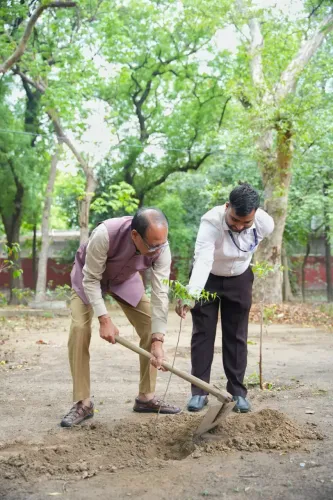 Shivraj Singh Chouhan Plants Sapling Daily in New Delhi