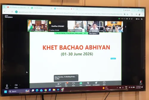 Shivraj Singh Chouhan Reviews 'Khet Bachao Abhiyan' Launch