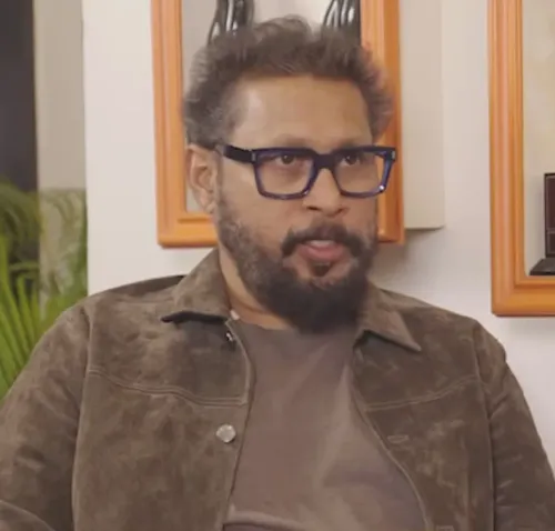 Is Shoojit Sircar Right? Was 'Piku' One of Big B's Finest Performances?