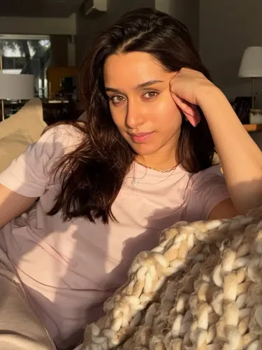 Does Shraddha Kapoor Hint at a Mystery Photographer?