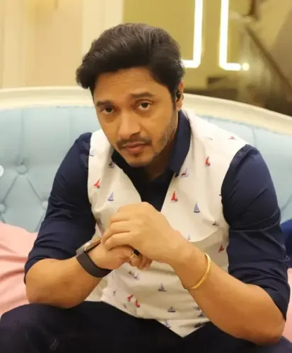 क्या श्रेयस तलपड़े ने एक्टिंग से लेकर ओटीटी तक का सफर तय किया और अपनी अलग पहचान बनाई?