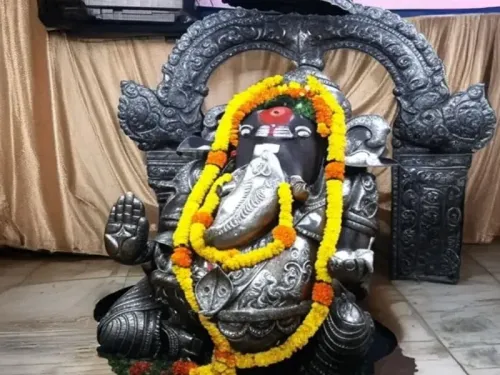 क्या है श्री लक्ष्मी गणपति वारी मंदिर: चट्टान पर बनी भगवान गणेश की प्रतिमा?