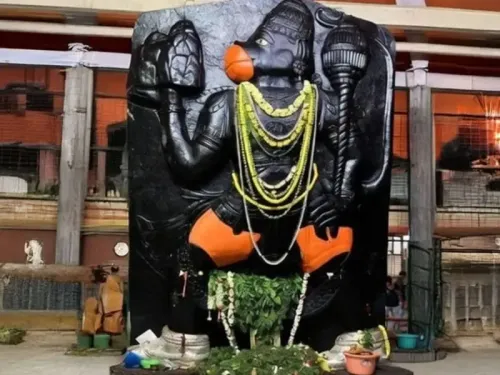 क्या श्री प्रसन्नास वीरंजनेयस्वामी की कृपा से भय, बाधा और नकारात्मकता से मुक्ति मिलती है?