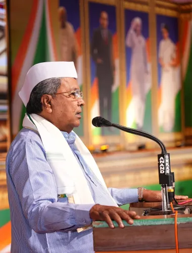 Siddaramaiah Sounds Alarm Over SIR, Targets BJP on Voter Rolls