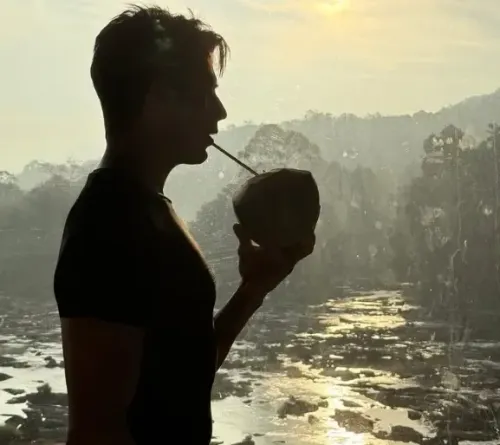 Sidharth Malhotra Revels in the Tranquil Charm of Kochi's Backwaters