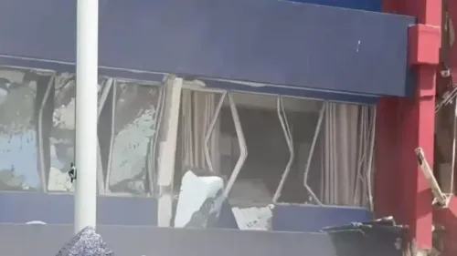 Vanuatu's Capital Port Vila Hit by 7.4 Magnitude Earthquake Causing Major Destruction