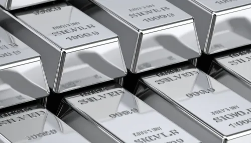 क्या चांदी की कीमतें 3 लाख रुपए प्रति किलो के पार पहुंच गई हैं?