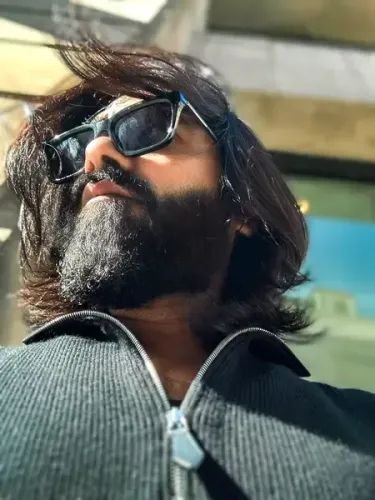 What Does Simbu Say to Vijay: Have Setbacks Ever Stopped You?