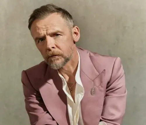 Simon Pegg: Tom Cruise taught me to handle fame with grace