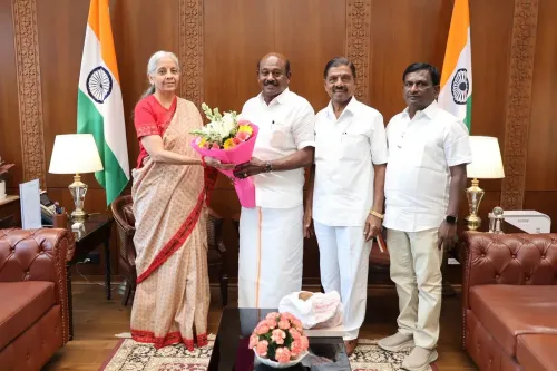 Sitharaman meets Tamil Nadu Traders Association chief