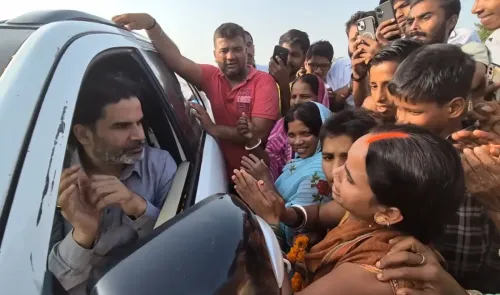 Is the Situation in Raghopur Really Dire? Prashant Kishor Launches Poll Campaign from Tejashwi's Family Bastion