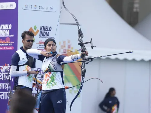 How does Anshika Kumari maintain her focus despite setbacks?