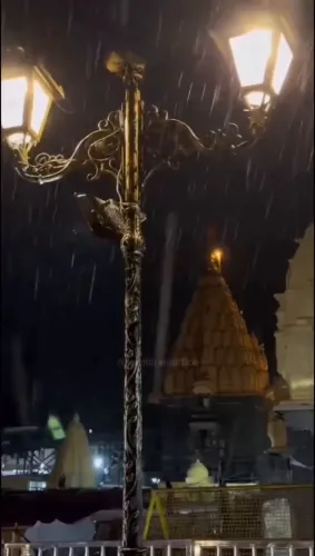 Smriti Irani extends Shraavan greetings, invokes Mahadev's blessings