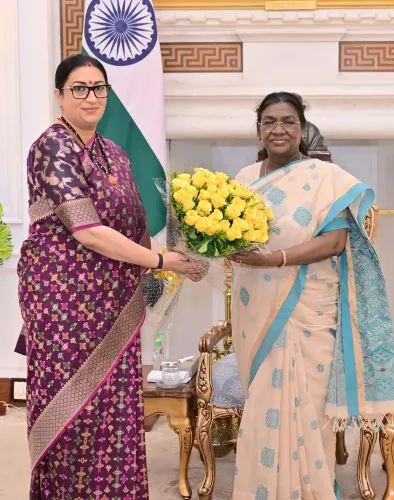 Smriti Irani Wishes President Murmu on Her Birthday