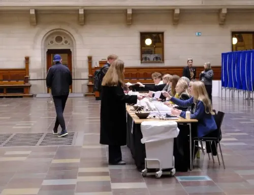 Denmark's Social Democrats Maintain Lead in Parliamentary Elections Amid Majority Stalemate