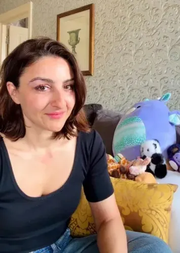 Soha Ali Khan passes childhood toy Elliot to daughter Inaaya