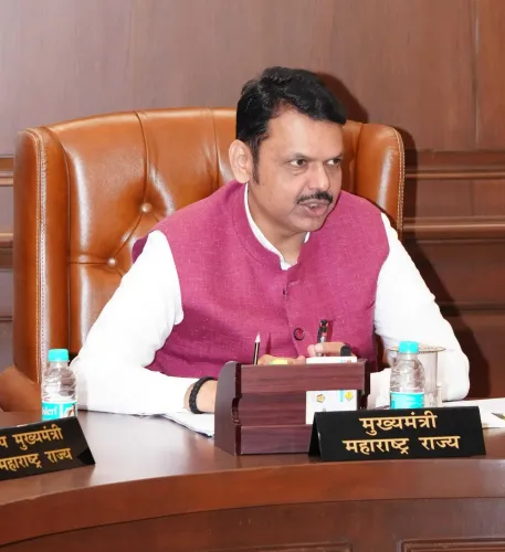 Maharashtra CM Announces Solar Electrification for PHCs in 18 Districts to Enhance Healthcare