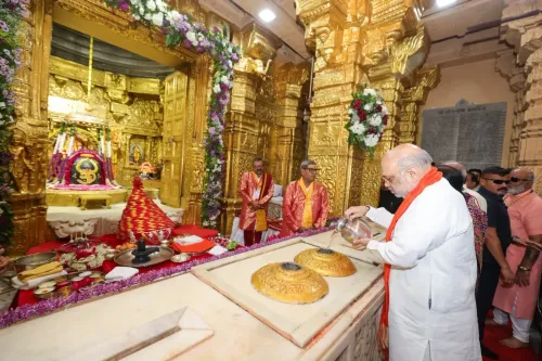 गृह मंत्री अमित शाह का सोमनाथ दौरा: महापूजा, ध्वजारोहण और 'सोमनाथ स्वाभिमान पर्व' बुकिंग का शुभारंभ