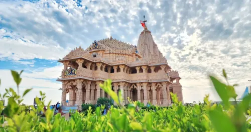 Is Somnath Mandir a Pilgrimage Centre or a Symbol of India's Historical Identity?