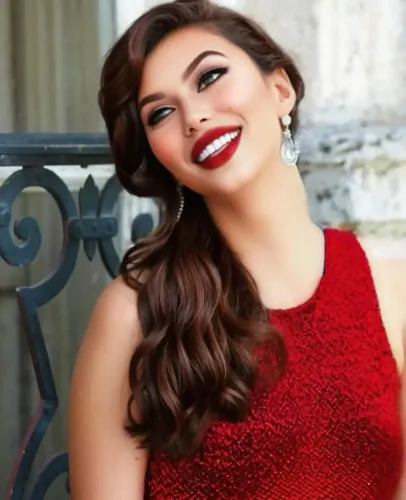 Somy Ali Celebrates the Top Three Most Naturally Beautiful Actresses of the 90s
