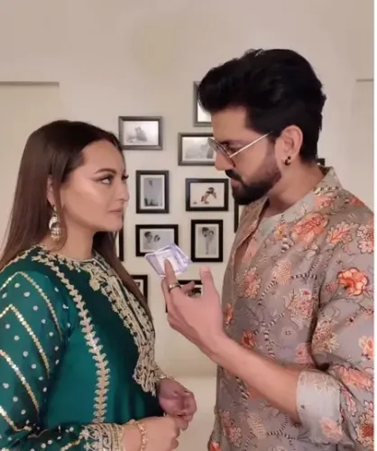 सोनाक्षी सिन्हा ने बॉलीवुड में पूरे किए 15 साल, जहीर इकबाल ने खास अंदाज में मनाया जश्न