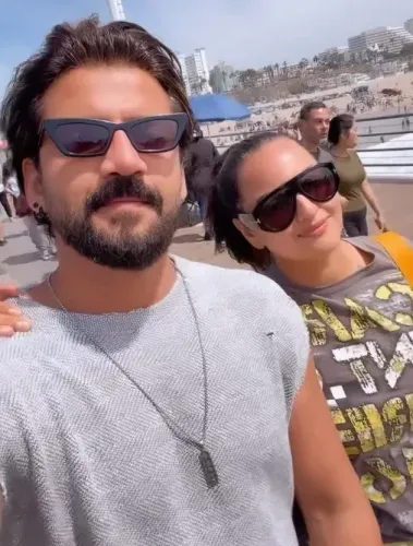Sonakshi Sinha channels SRK's 'Pyaar Dosti Hai' in vacation reel with Zaheer Iqbal