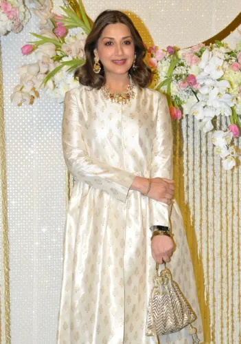 What Does Sonali Bendre Find More Challenging - Hosting or Judging?