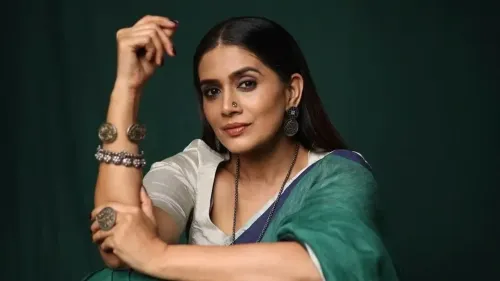 Sonali Kulkarni Reveals Her Chance Casting in ‘Dil Chahta Hai’