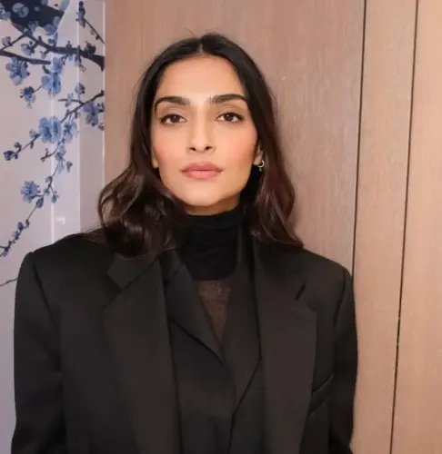 Is Anand Ahuja Truly Sonam Kapoor's 'Knight in Shining Armour'?