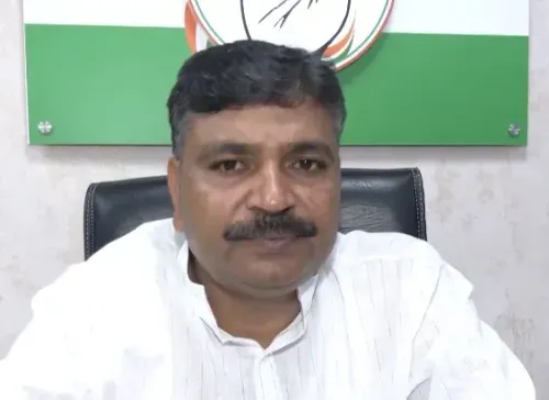 सोनम वांगचुक आंदोलन पर टीकाराम जूली का तंज: '20 दिन संवाद नहीं, अब तानाशाही से दमन'