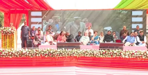 Did Sonia Gandhi Unveil the Statue of Virbhadra Singh, the Six-Time Himachal CM Known as 'Raja Saab'?