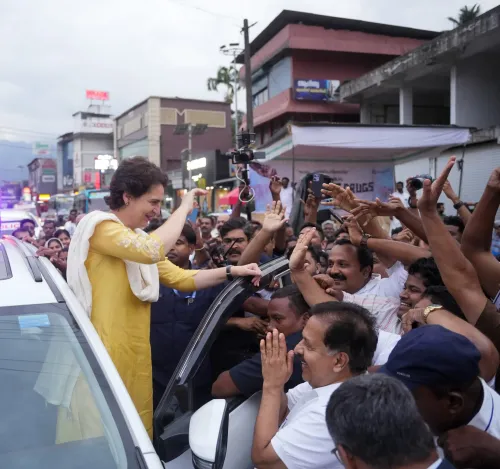 Did Sonia and Priyanka Gandhi Surprise Ramesh Chennithala During His Anti-Drug Campaign in Wayanad?