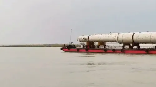 Sonowal flags 1,668 MT ODC cargo move to Barauni via NW-1