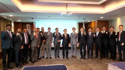 Sonowal Pitches Vadhvan Port, Shipbuilding to Korea in Busan