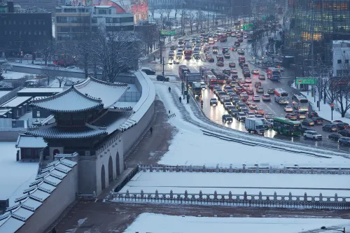 Did Heavy Snow Blanket South Korea Overnight?