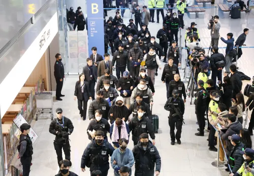 Could South Korea's Prosecutors Secure Arrest Warrants for 72 Online Scam Suspects Repatriated from Cambodia?