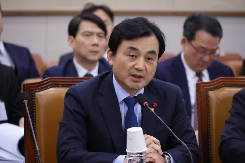 Should South Korea's Defence Minister Reform Military Intelligence Commands After Martial Law?