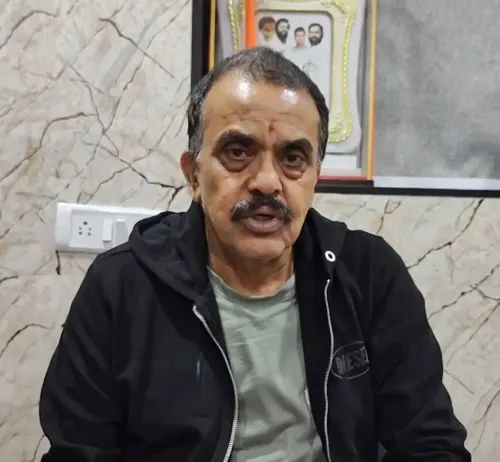 क्या सपा नेता का 'यादव हैं पर हिंदू नहीं' वाला बयान देश को तोड़ने वाला है?